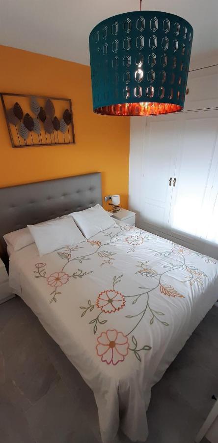 Fantastico Apartamento En La Carihuela Apartment Torremolinos Luaran gambar
